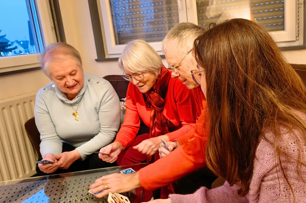 Ainés et solidarité : 8 actions pour (re)créer du lien à Houssen