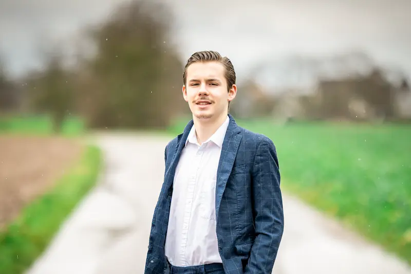 Mathéo-Merckel-Houssen-2026-Liste-Mairie-Municipale-Conseil-Sloane-Marschal V3